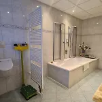 Geraeumiges Wohnerlebnis - Komfortabel Und Ruhig Apartament