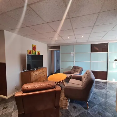 Apartament Geraeumiges Wohnerlebnis - Komfortabel Und Ruhig